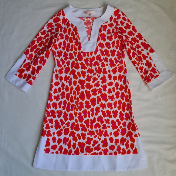 Jude Connally Dresses & Skirts - Jude Connally Pink and Orange Shift Dress